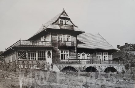 Jedno ze zdjęć z wystawy